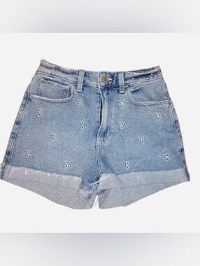 Hollister Curvy Ultra High-Rise Mom Shorts Light Wash Daisy Embroidered Size 3/2
